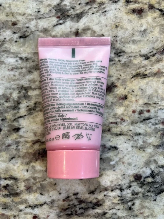 Clinique Skincare & Makeup Set New Moisture Surge SPF 50 Lipstick Bag Bundle - Picture 13 of 16